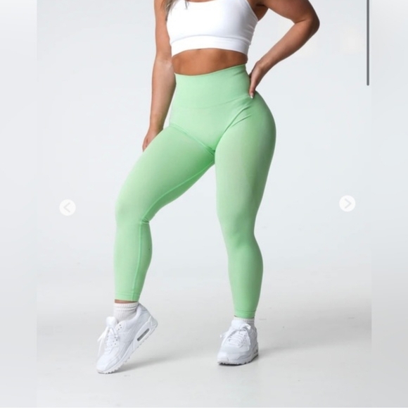 NVGTN Pistachio Seamless Leggings - Picture 3 of 8